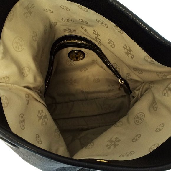 Tory Burch Amanda Fold-Over Messenger Bag - Picture 3 of 11